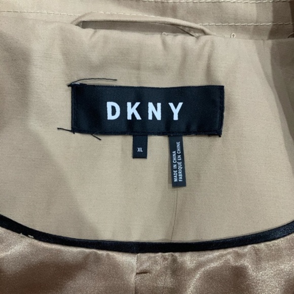 DKNY Spread Collar Trench Coat - Picture 9 of 11